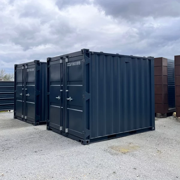 Lagercontainer 6-8-10 Fuß auf dem Hof - smartlager